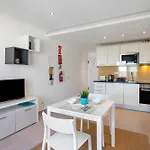 Bay View Apartamento *