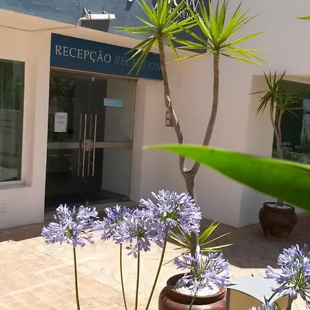 Bay View Apartment *