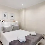 Bay View Apartment